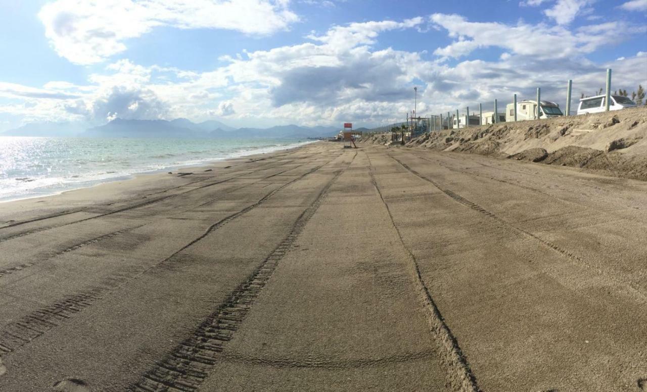 Camping Lido Di Salerno Pontecagnano Faiano Exterior foto